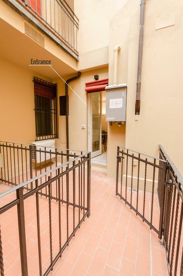 Le Torri Suite, Davanzale Vista Due Torri Bologna Kültér fotó